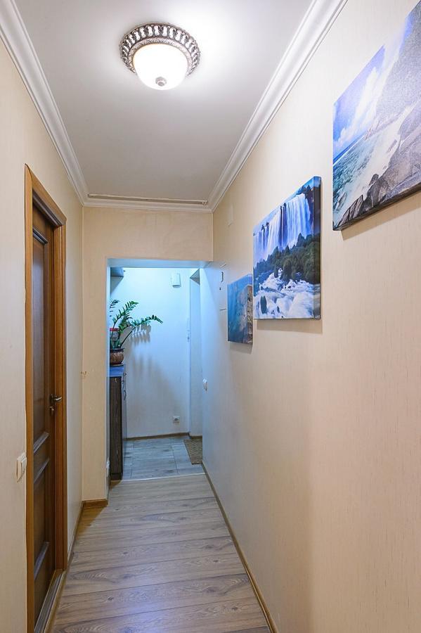 Золотой Квадрат Шевченко 75 Apartment อัลมาตี ภายนอก รูปภาพ